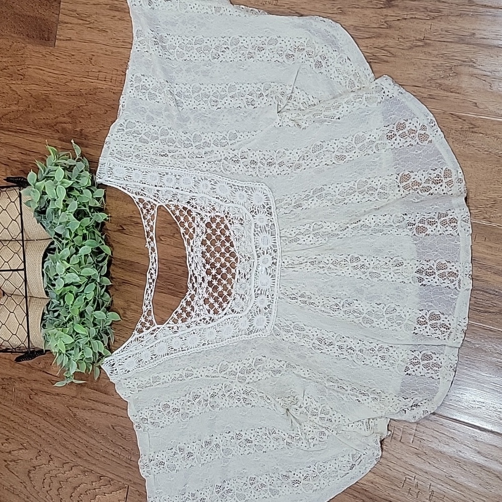3/$10 *Vivid Co Lace Batwing Blouse - Picture 2 of 10